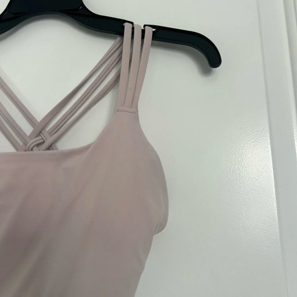 Athleta MediumHyper Focused Sports Bra Powervita Size medium athletic athleisure